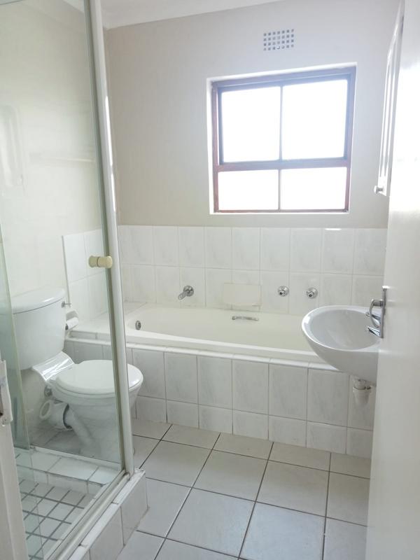 To Let 2 Bedroom Property for Rent in Parklands Western Cape